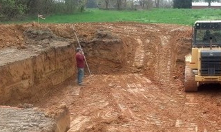 Выкопать котлован под фундамент в Бийске - от 2553 руб. | 2Землекопа-Бск