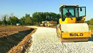 Отсыпка дороги в Бийске от 2Землекопа-Бск от 919 руб. за метр 